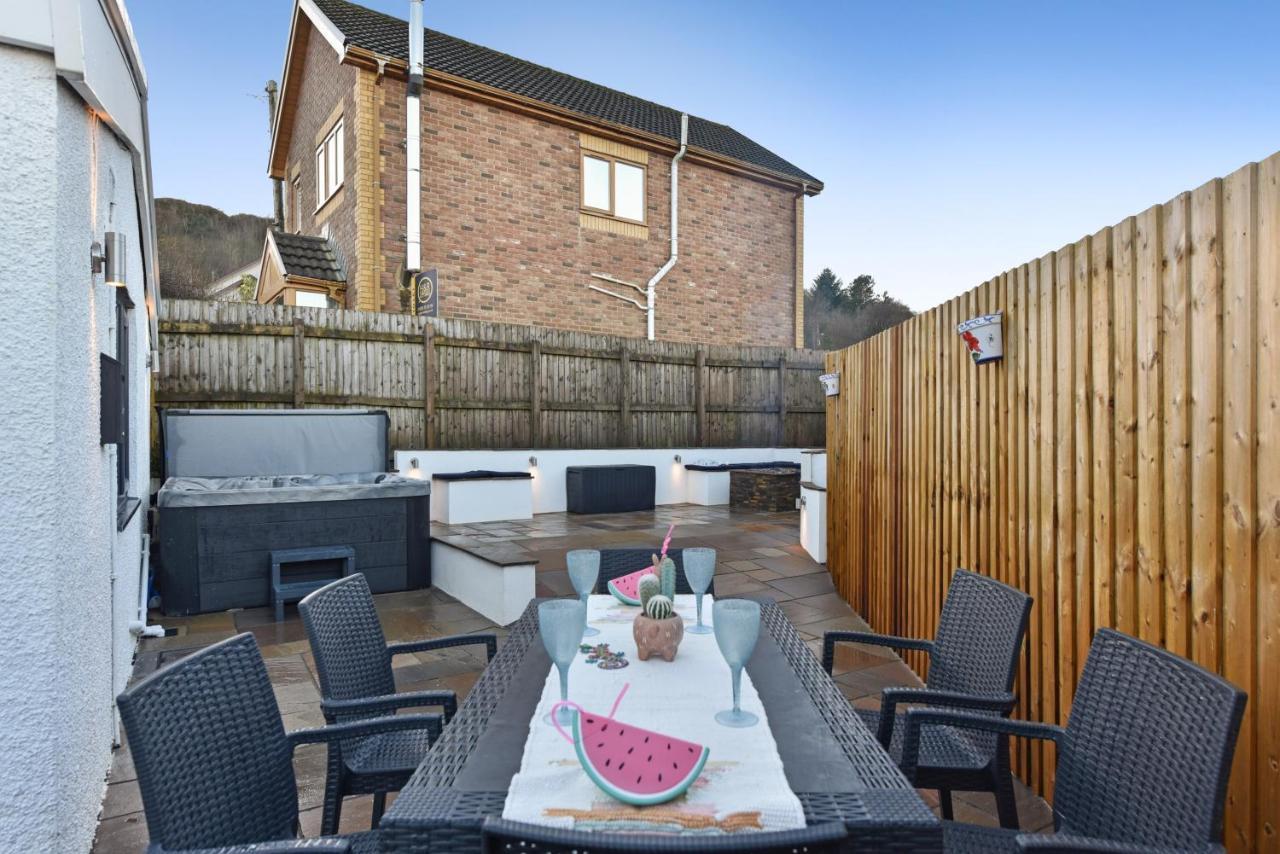 La Cantera Merthyr Tydfil Exterior photo